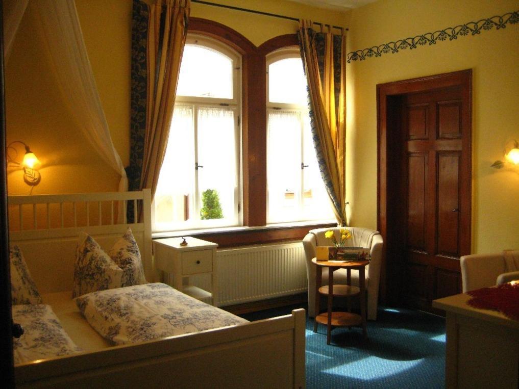 Hotel Villa Rossek Bad Liebenstein Room photo